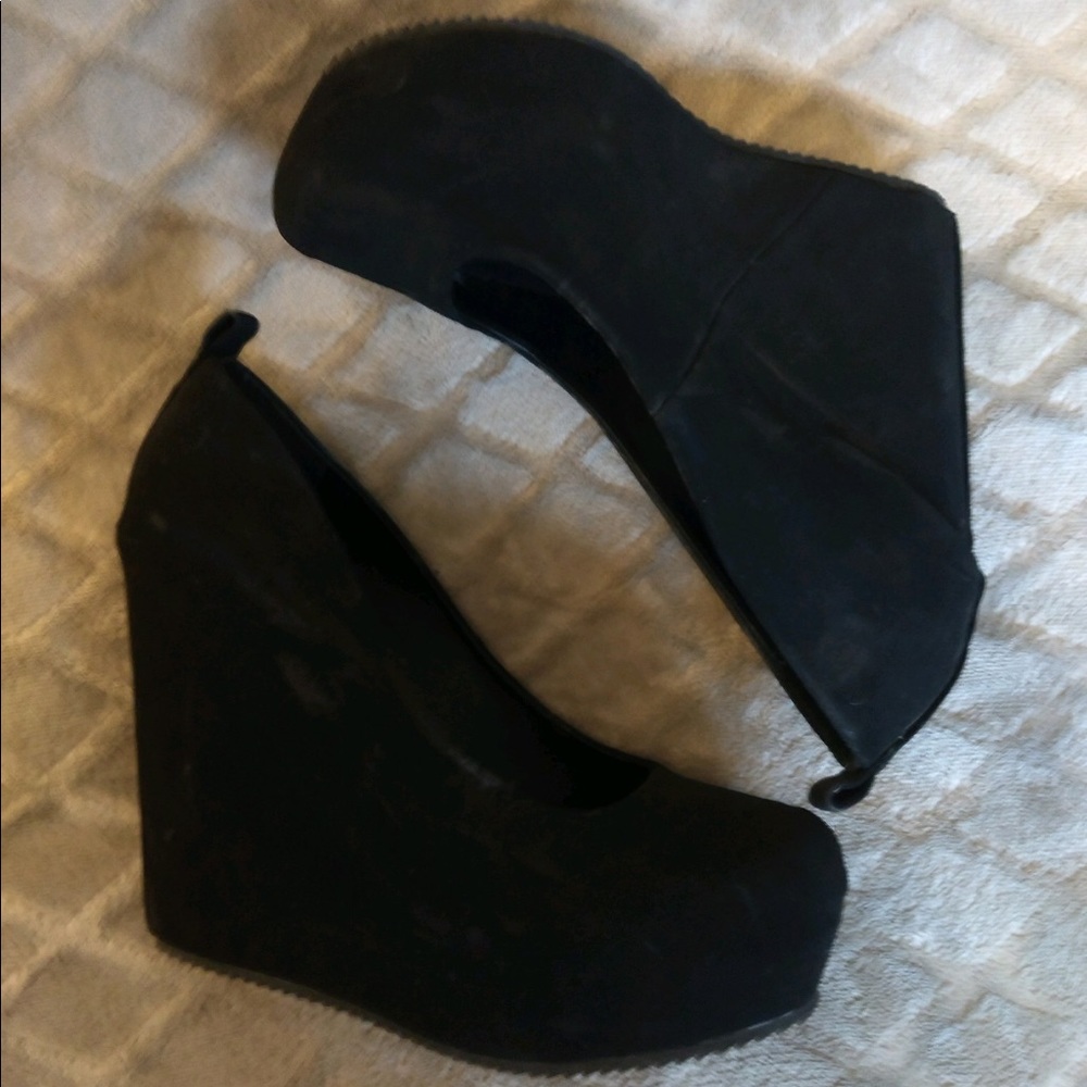 Women’s Shoes